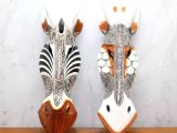 Ahşap Duvara Asmalı Maske Zebra