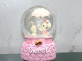 Hello Kitty Işıklı Müzikli Kar Küresi Orta Boy Model 2 